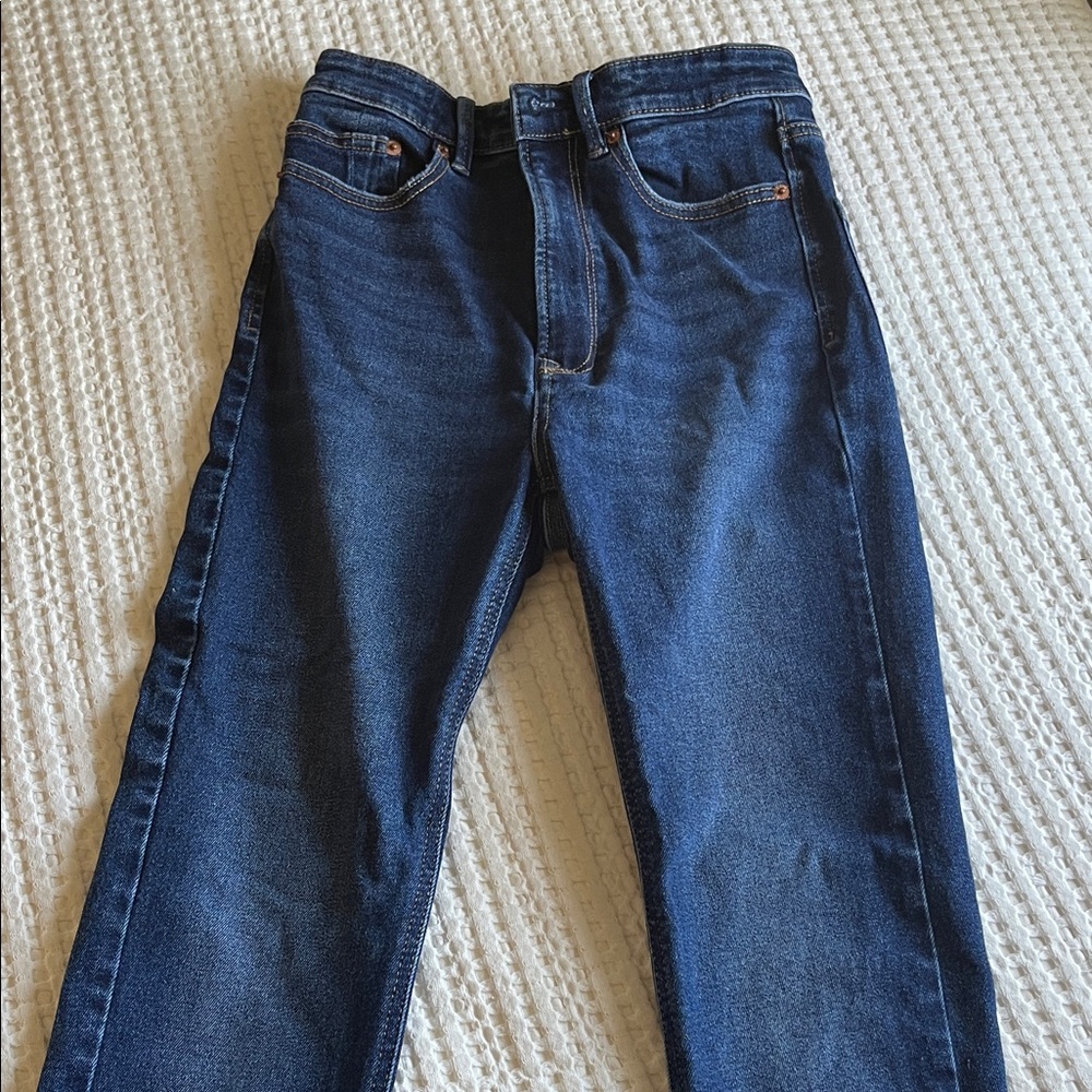 Stradivarius Light and Dark Blue High Waist Jeans - Picture 2 of 4